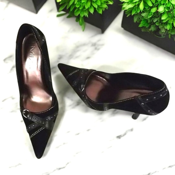 Mia Black Suede Pointy Toe Heel - Picture 3 of 16